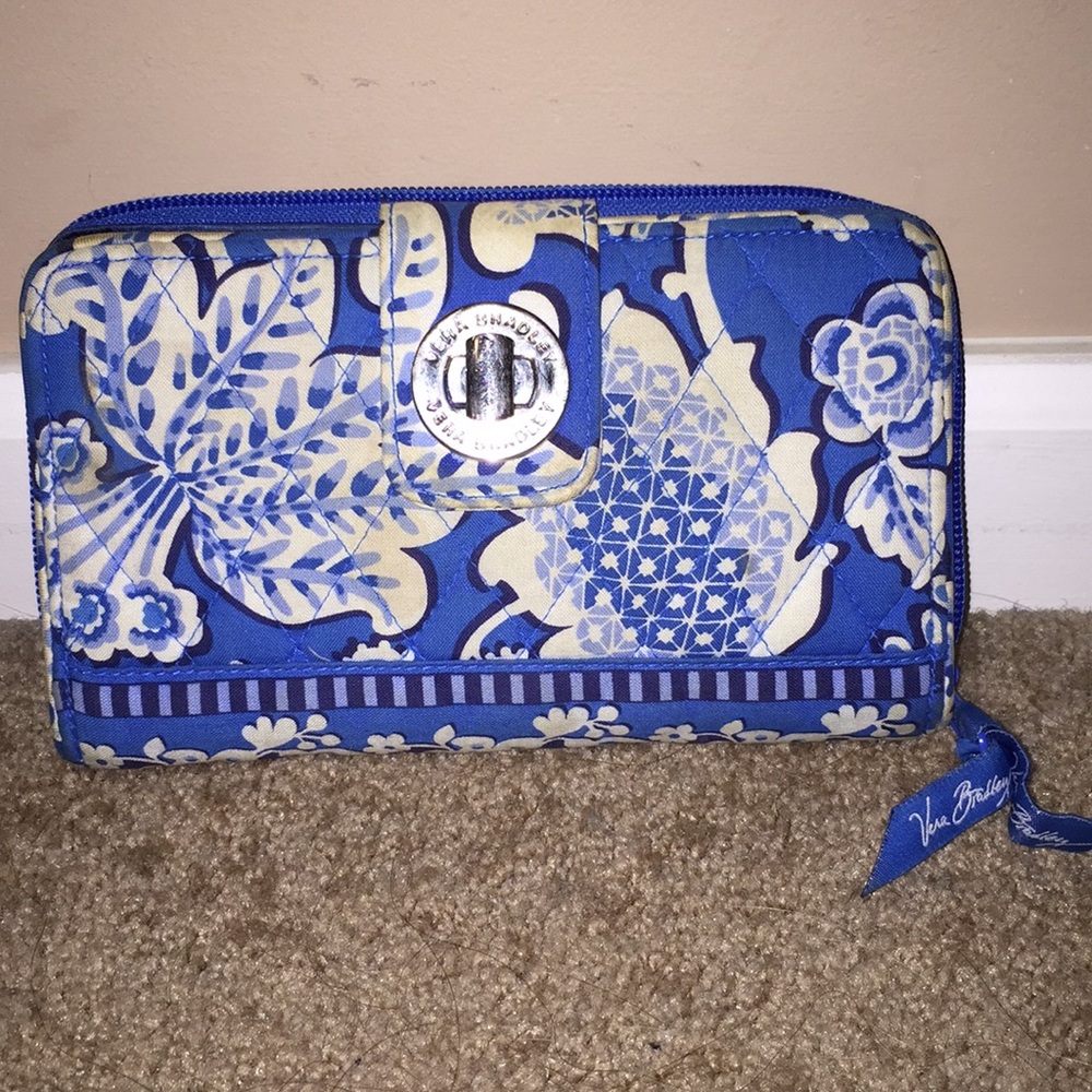 Vera Bradley wallet